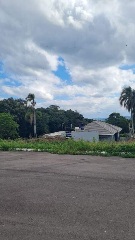 Terreno à venda no Monte Verde: 