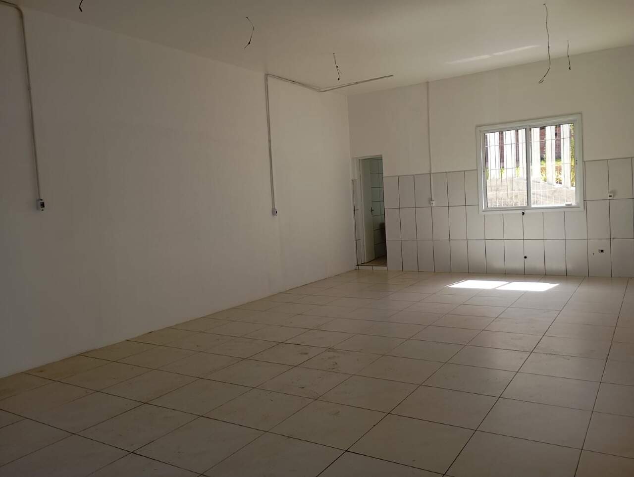 Sala para aluguel no Centro: 