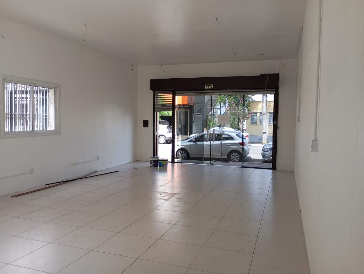 Sala para aluguel no Centro: 