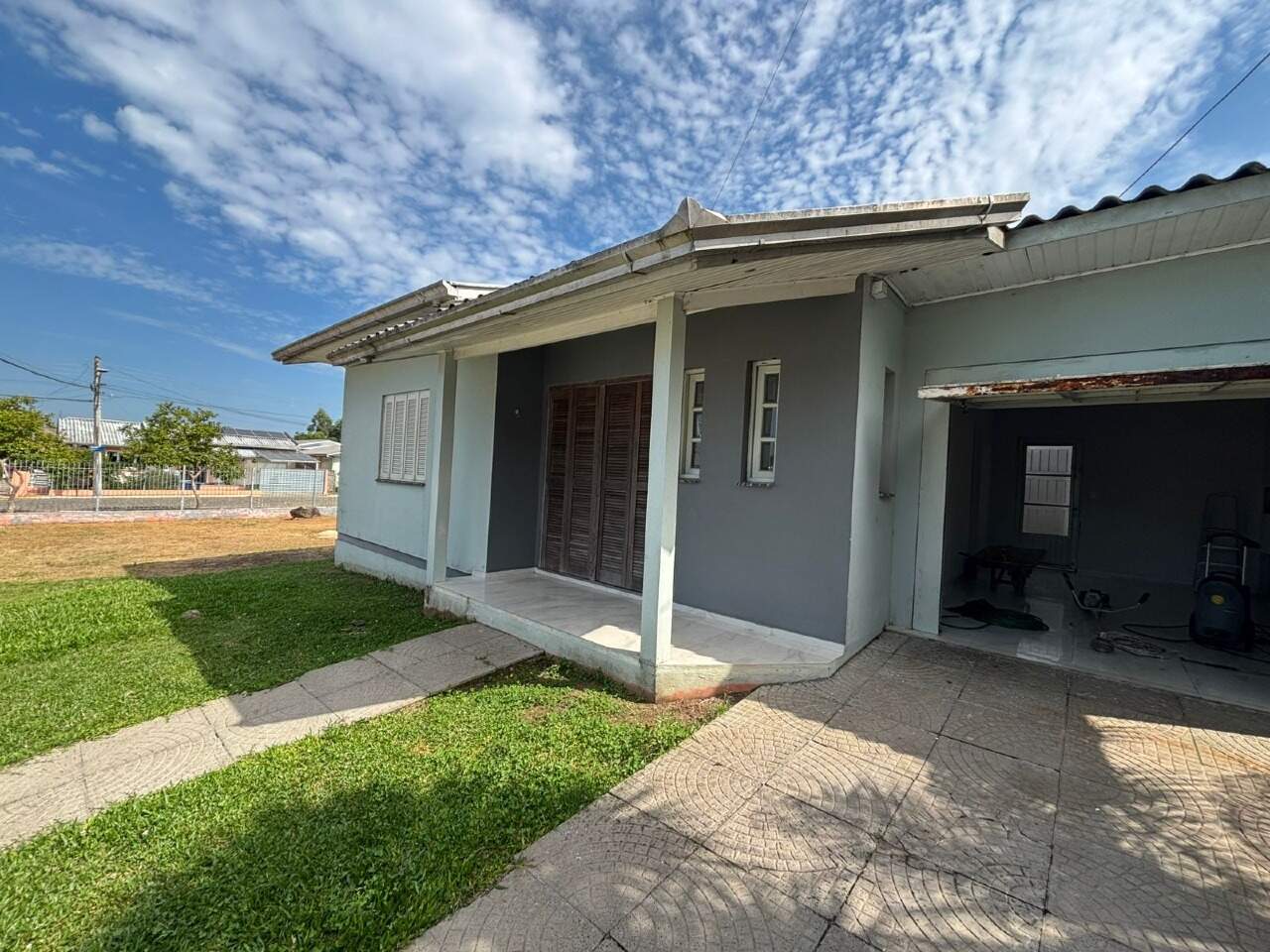 Casa à venda no Centenário: 