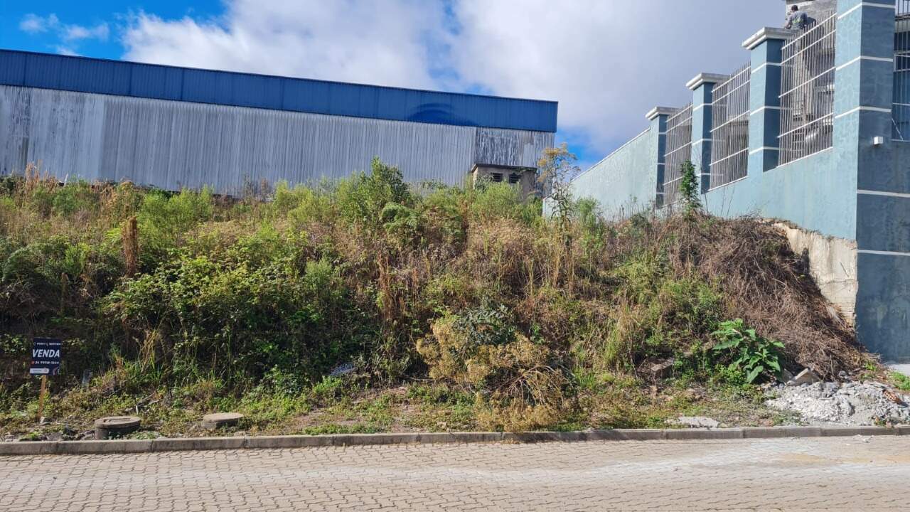 Terreno à venda no Belvedere: 