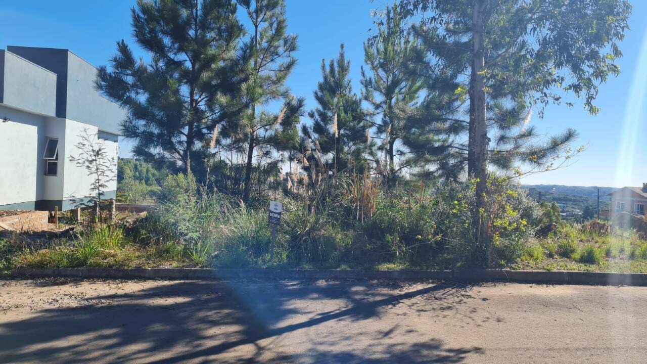 Terreno à venda no Monte Pasqual: 