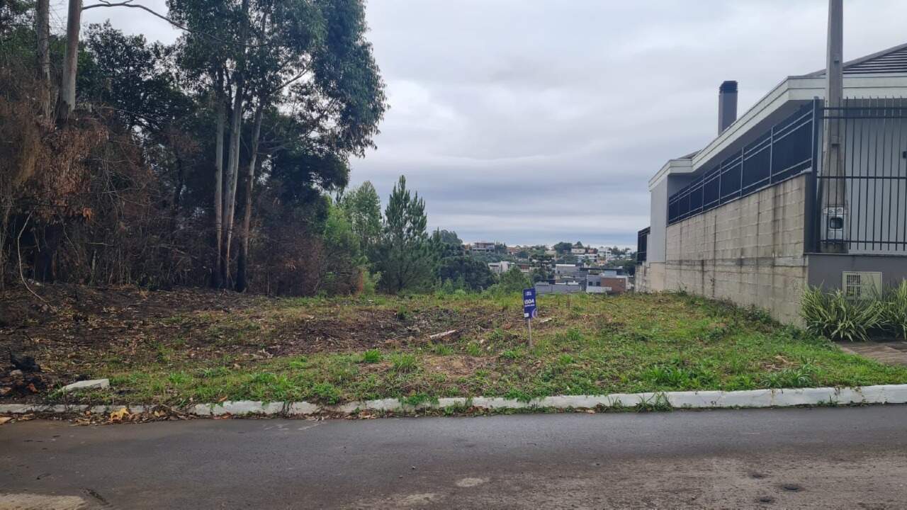 Terreno à venda no São Luiz: 