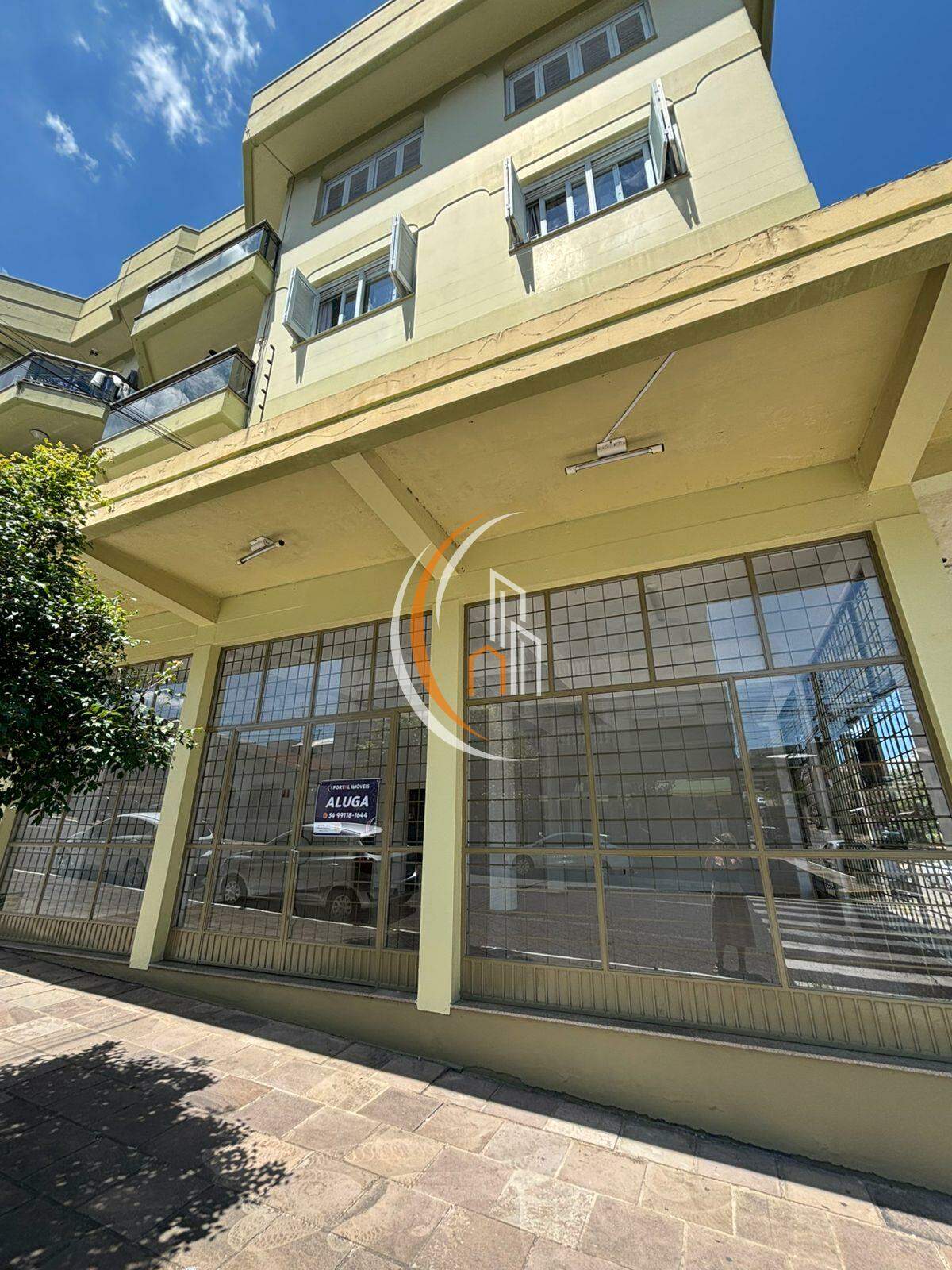Sala para aluguel no Centro: 