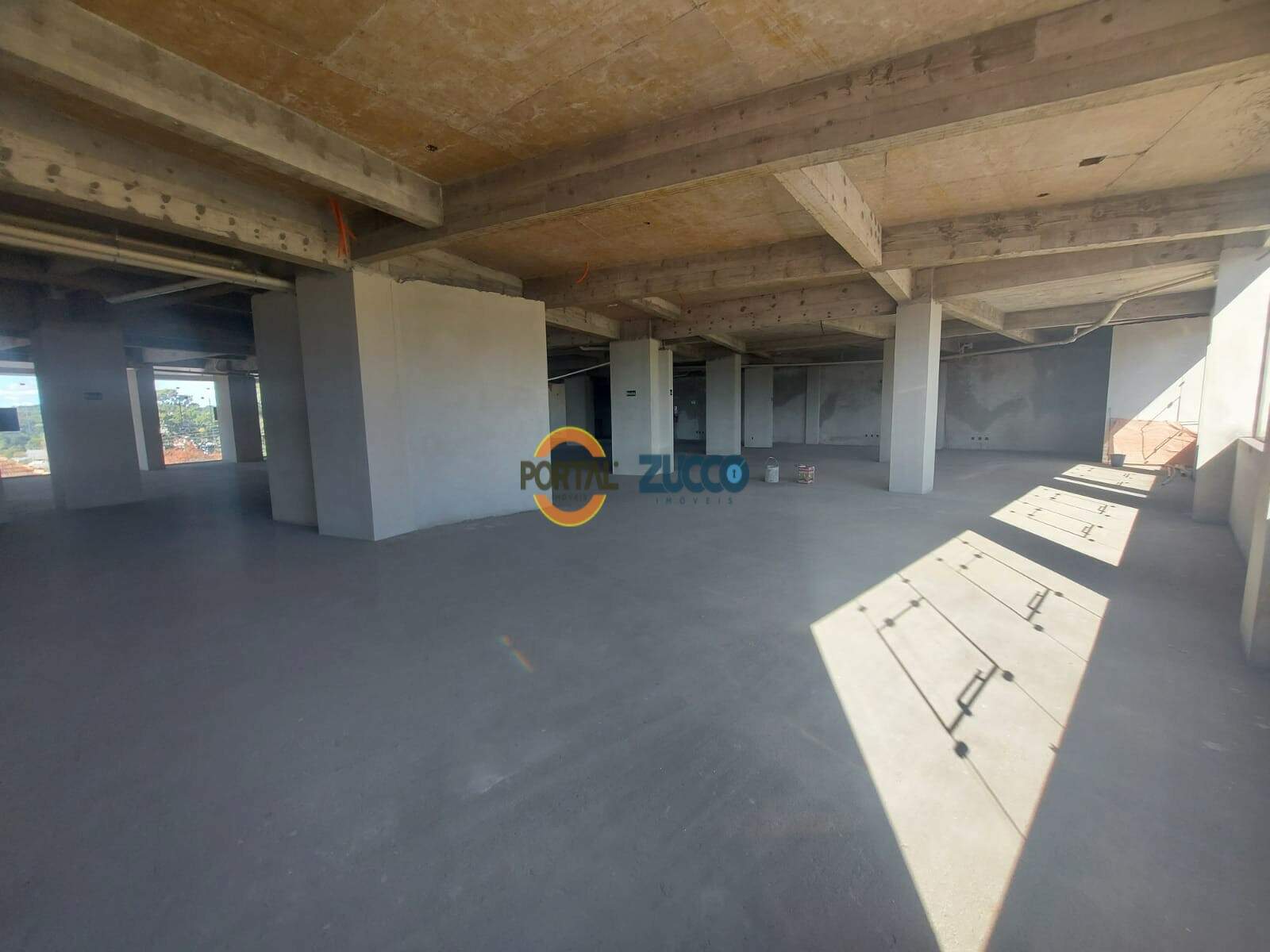 Sala para aluguel no Centro: 