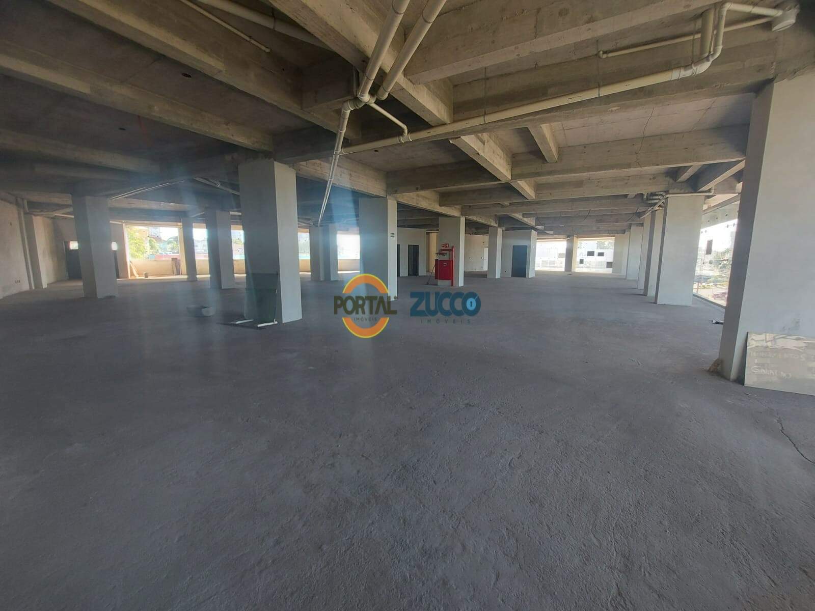 Sala para aluguel no Centro: 