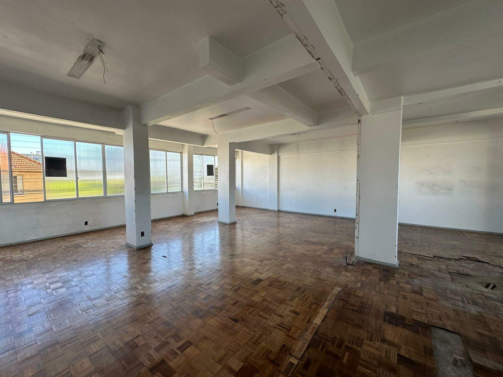 Sala para aluguel no Centro: 