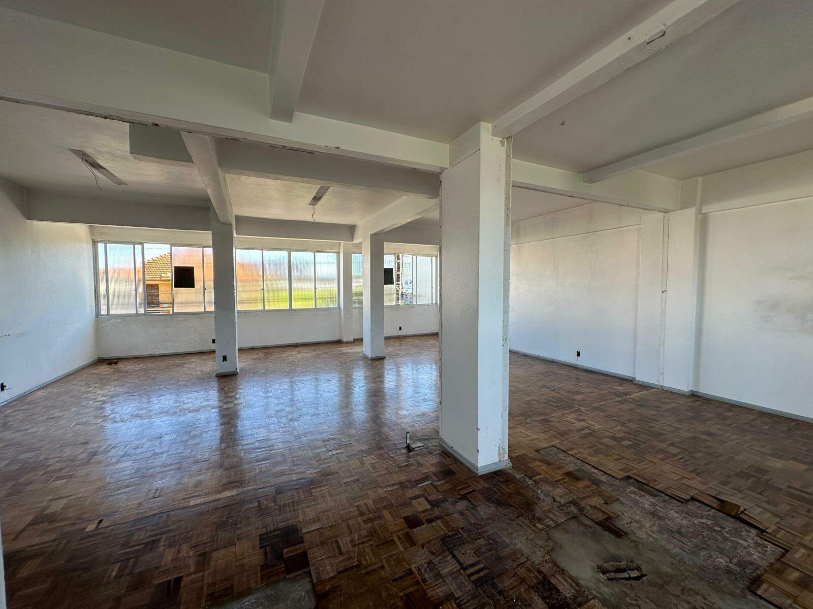 Sala para aluguel no Centro: 