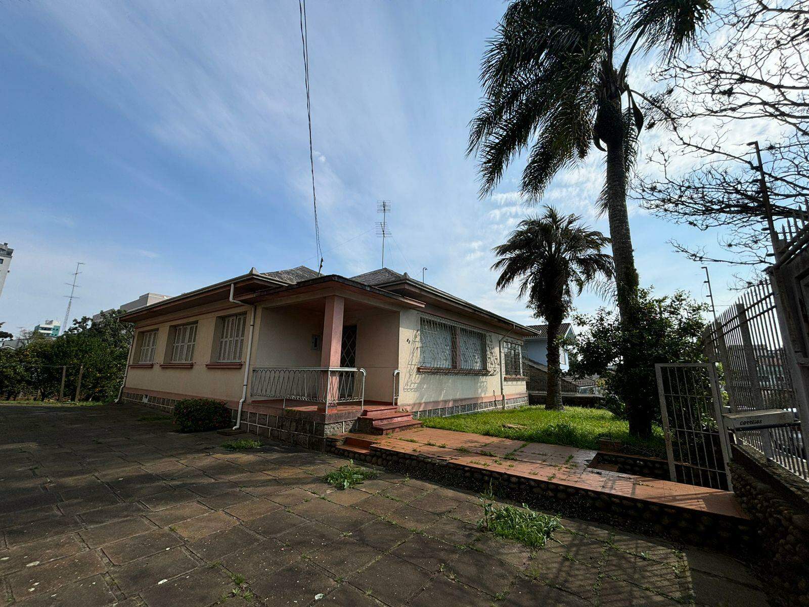 Casa Comercial para aluguel no Centro: 