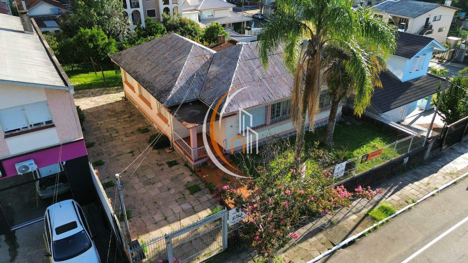 Casa Comercial para aluguel no Centro: 