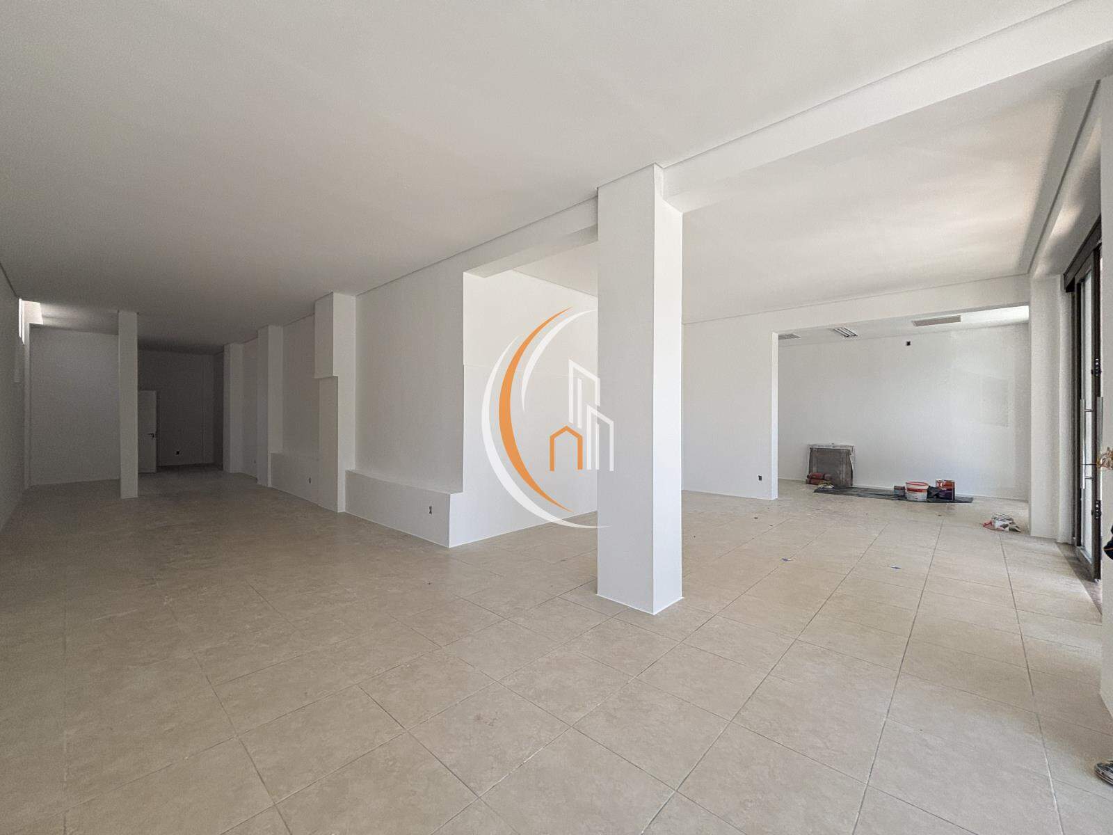 Sala para aluguel no Centro: 