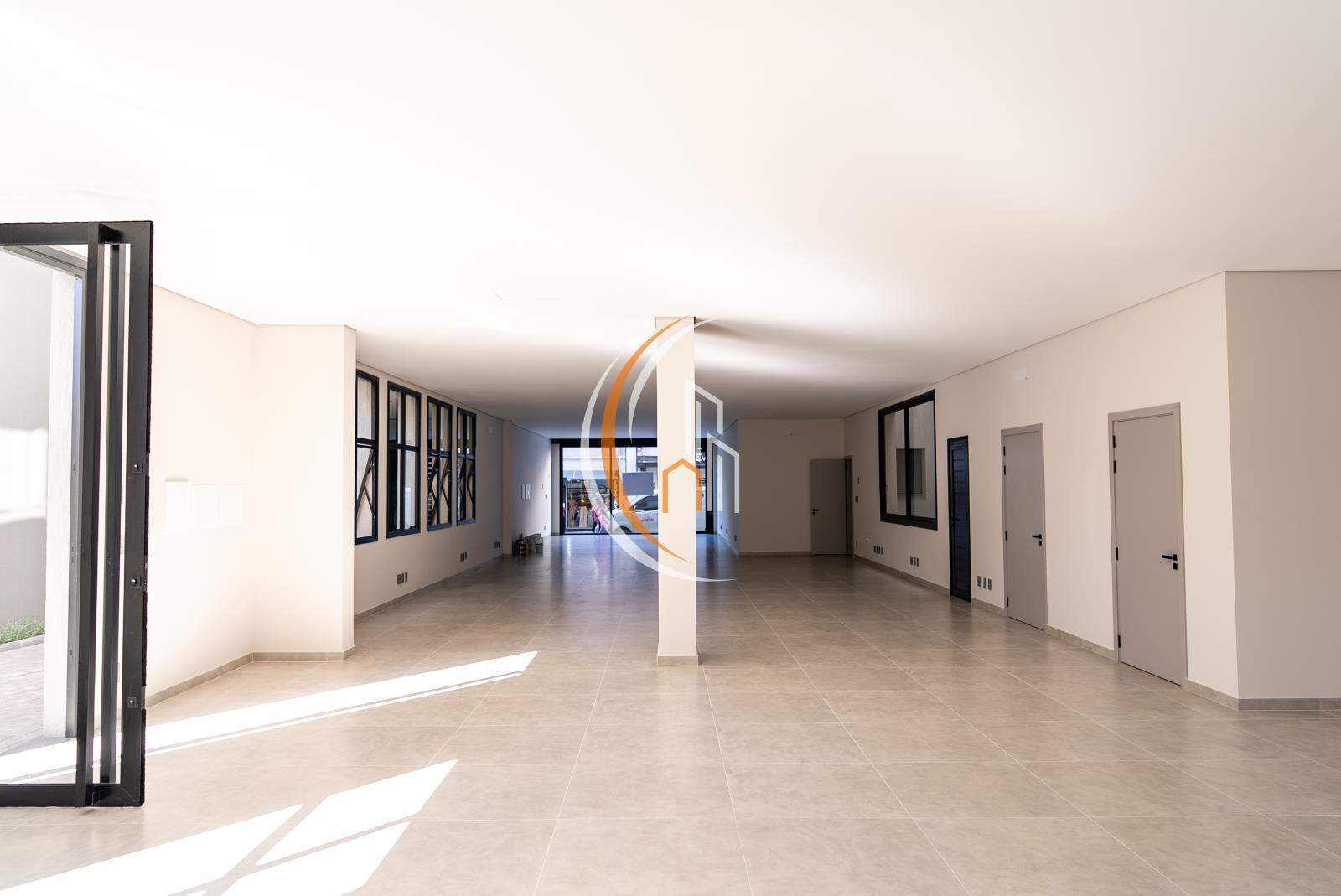 Sala para aluguel no Centro: 