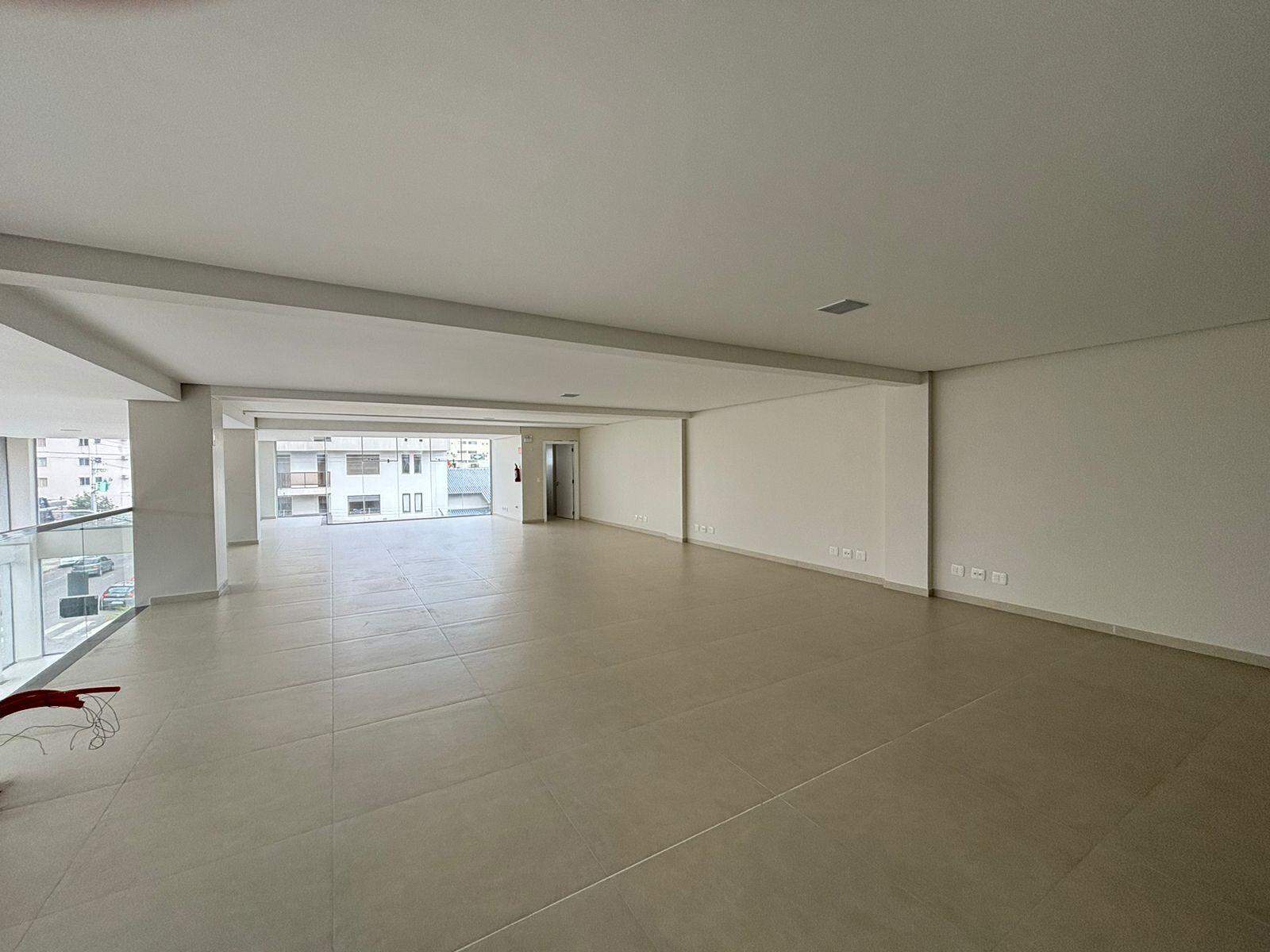 Sala para aluguel no Centro: 