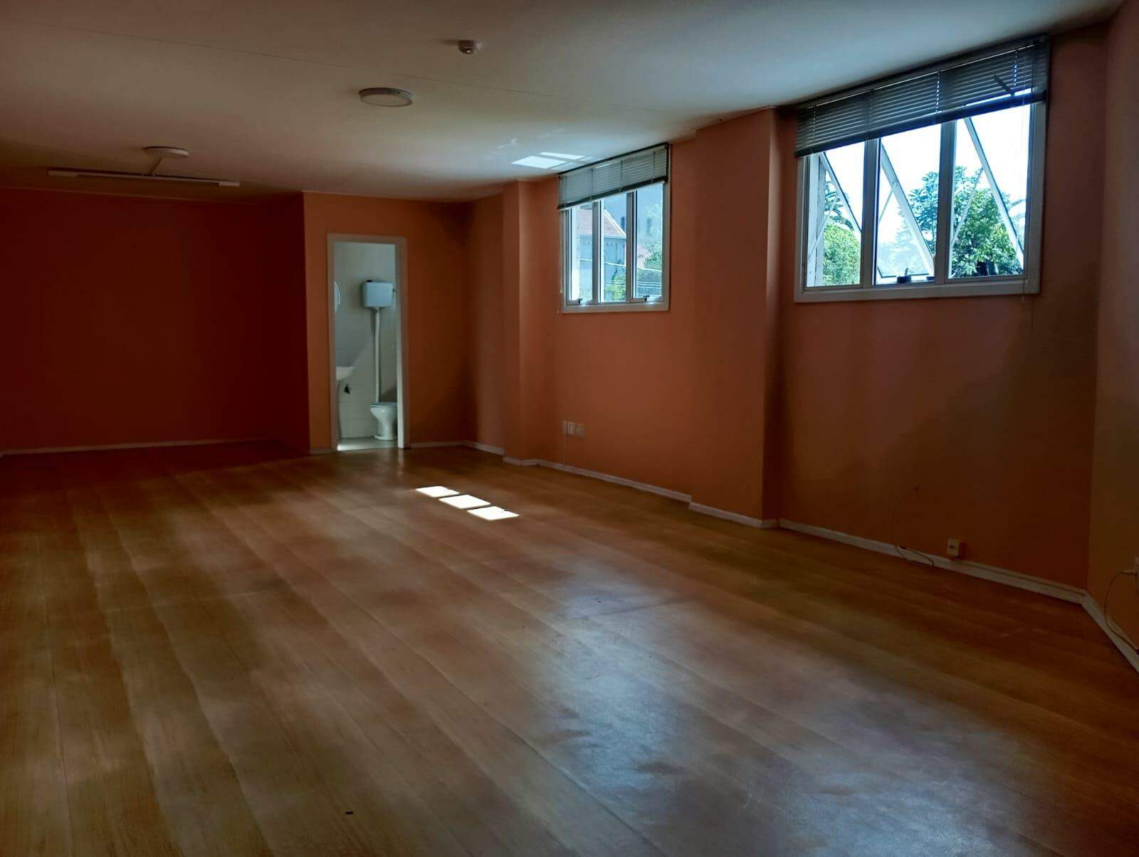 Sala para aluguel no Centro: 