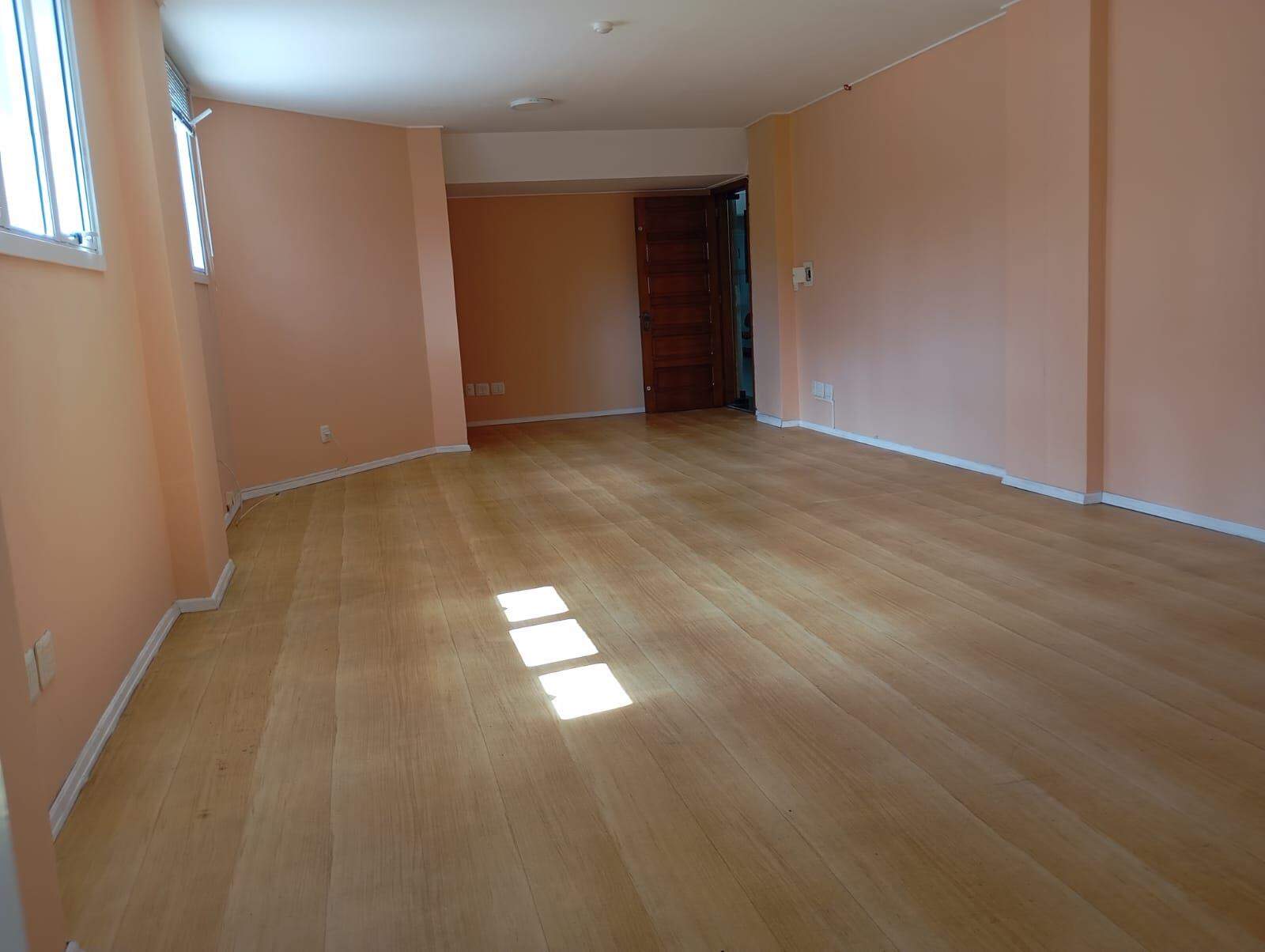 Sala para aluguel no Centro: 