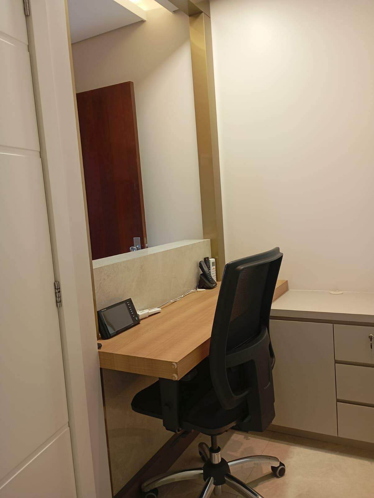Sala para aluguel no Centro: 