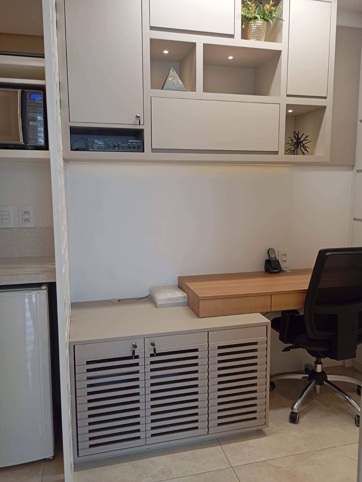 Sala para aluguel no Centro: 