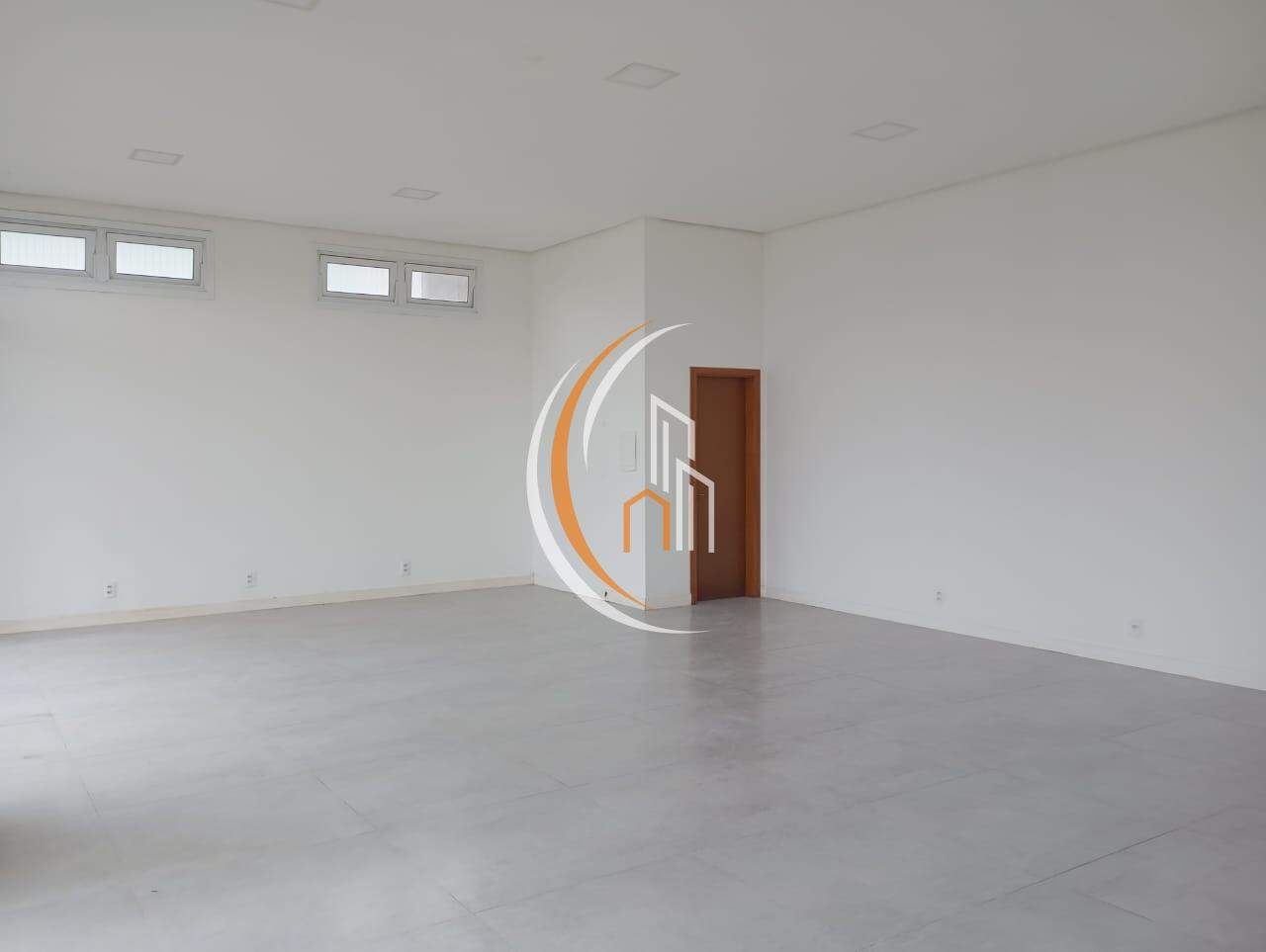 Sala para aluguel no Monte Verde: 
