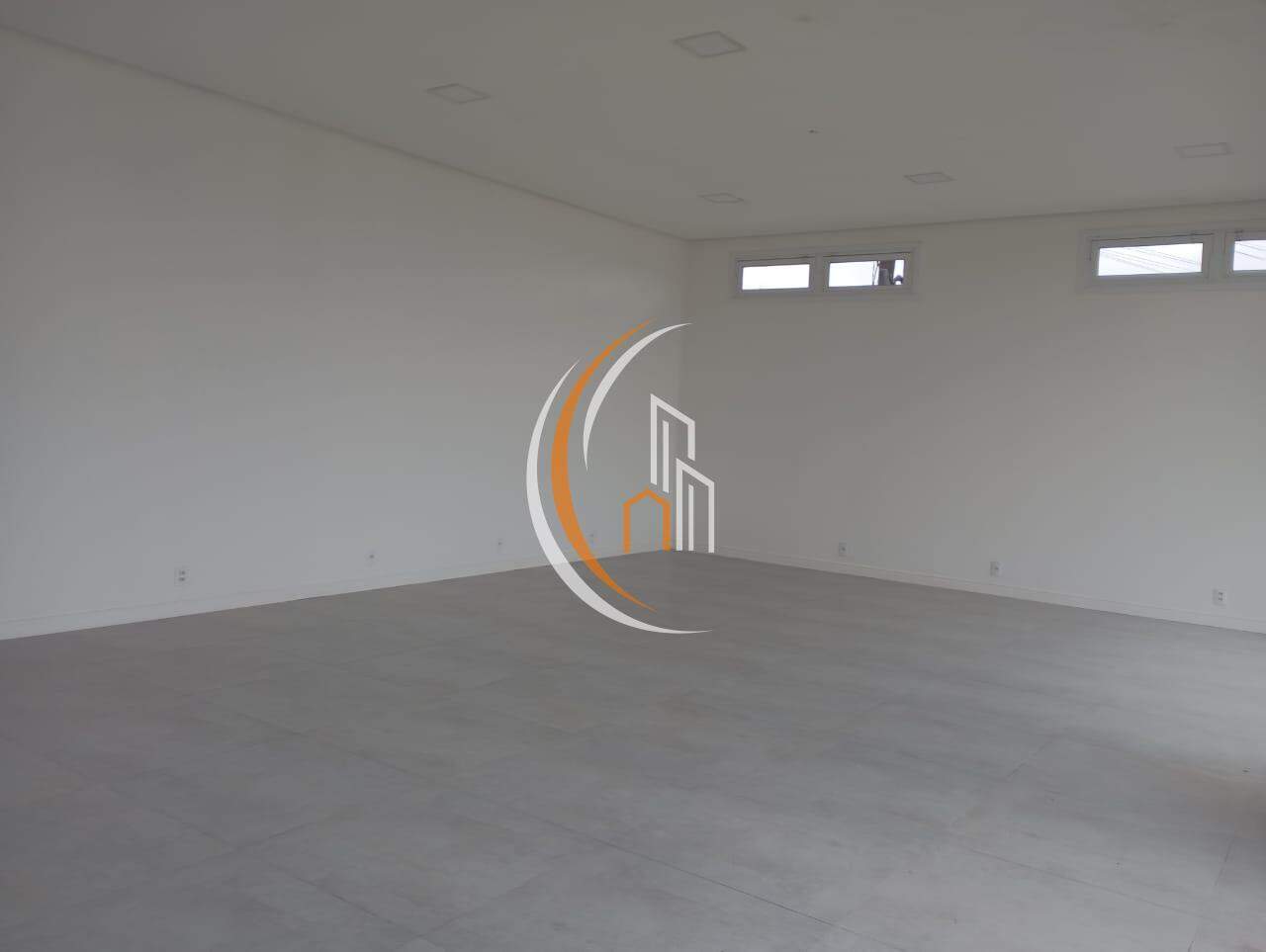 Sala para aluguel no Monte Verde: 