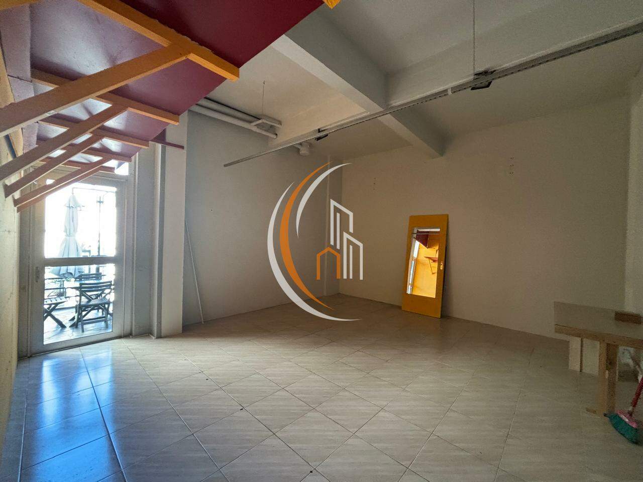Sala para aluguel no Centro: 