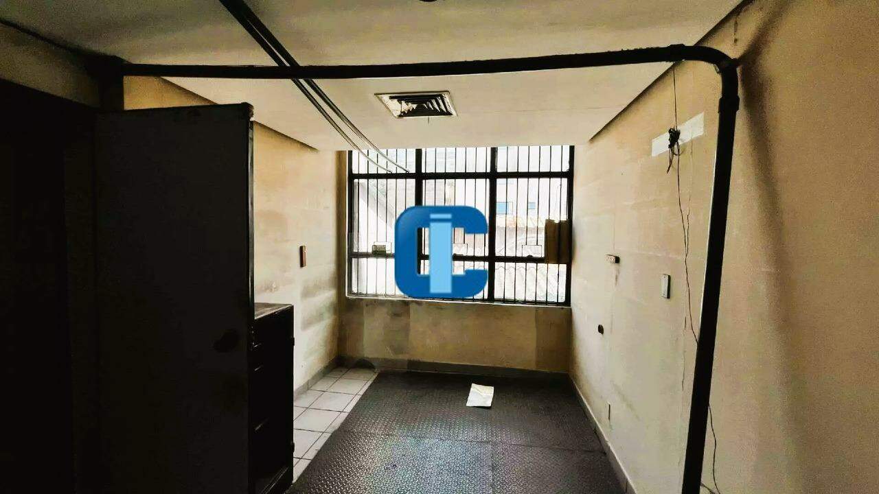 Sala para aluguel no Lapa: Sobreloja