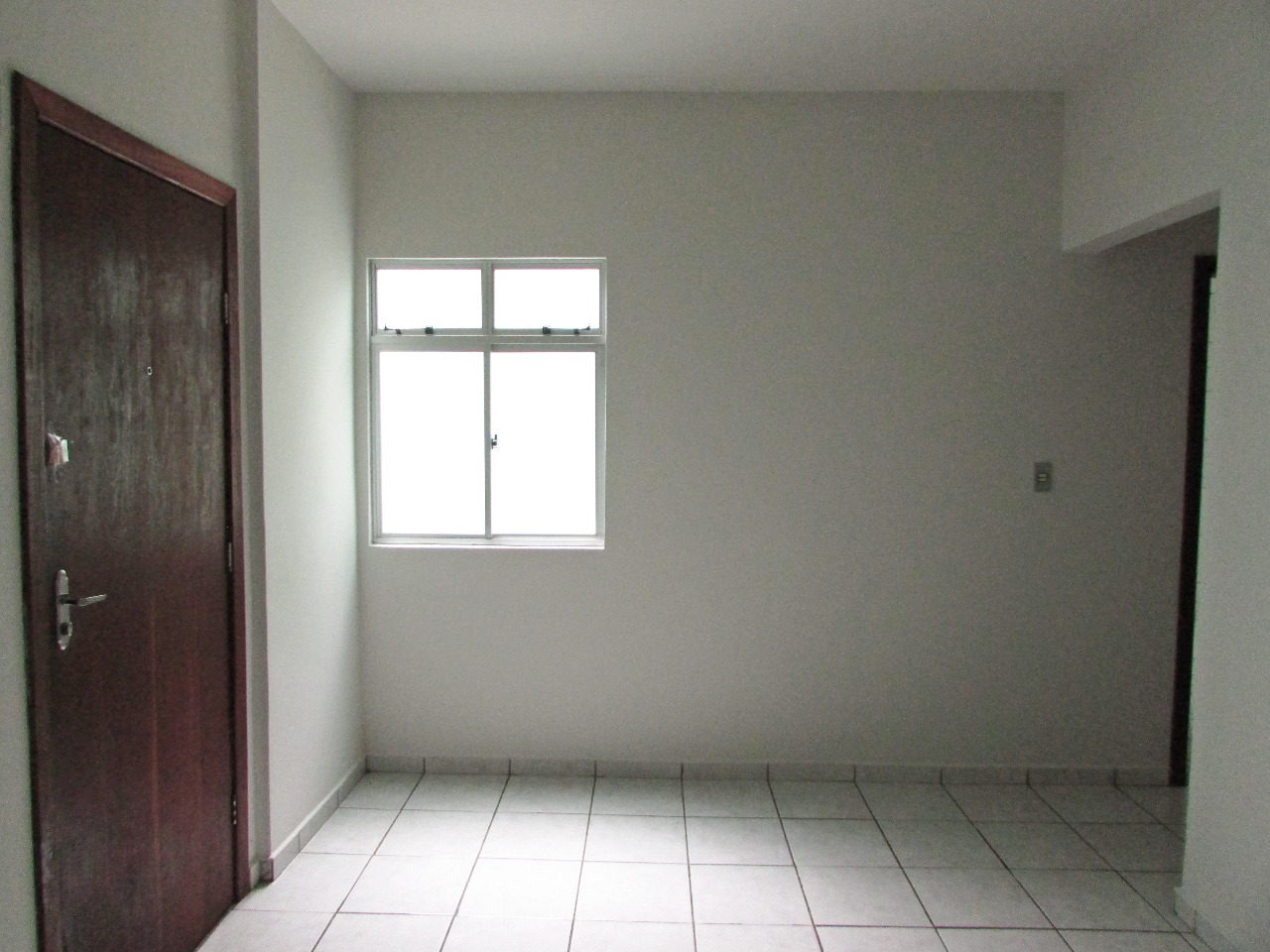 Apartamento para aluguel no Centro: Apartamento para alugar, Centro - Divinópolis/MG