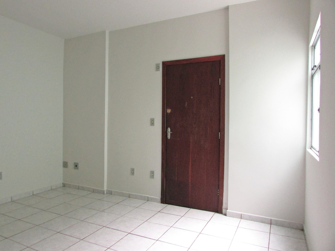 Apartamento para aluguel no Centro: Apartamento para alugar, Centro - Divinópolis/MG