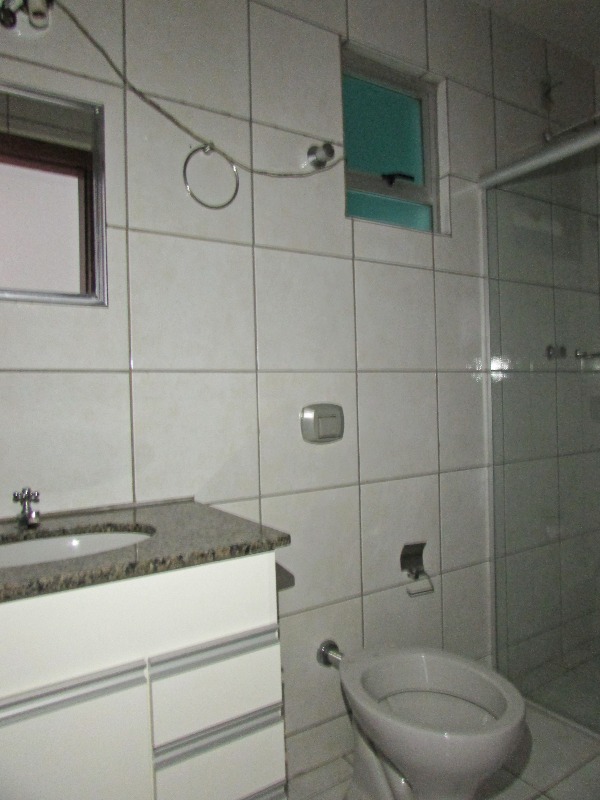 Apartamento para aluguel no Centro: Apartamento para alugar, Centro - Divinópolis/MG