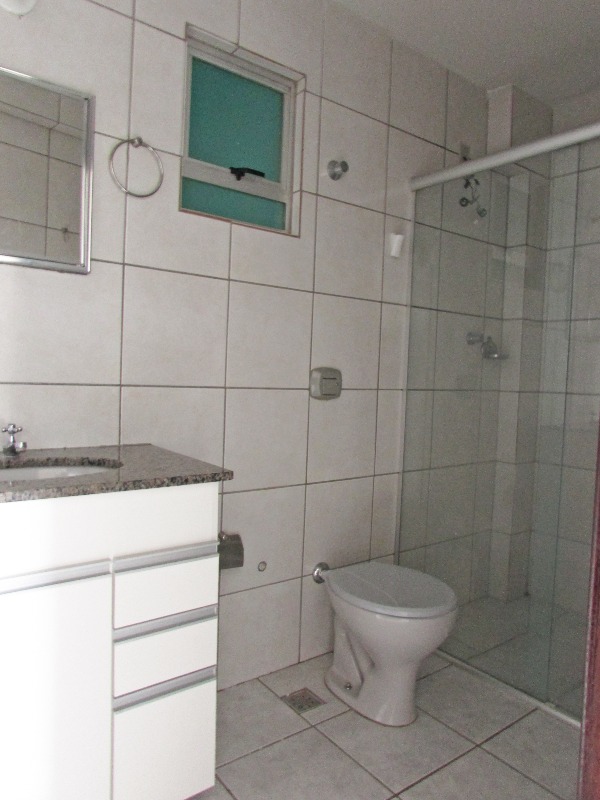 Apartamento para aluguel no Centro: Apartamento para alugar, Centro - Divinópolis/MG