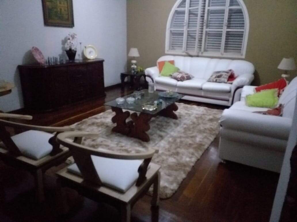 Casa Comercial para aluguel no Bom Pastor: Casa Comercial para alugar, Bom Pastor - Divinópolis/MG