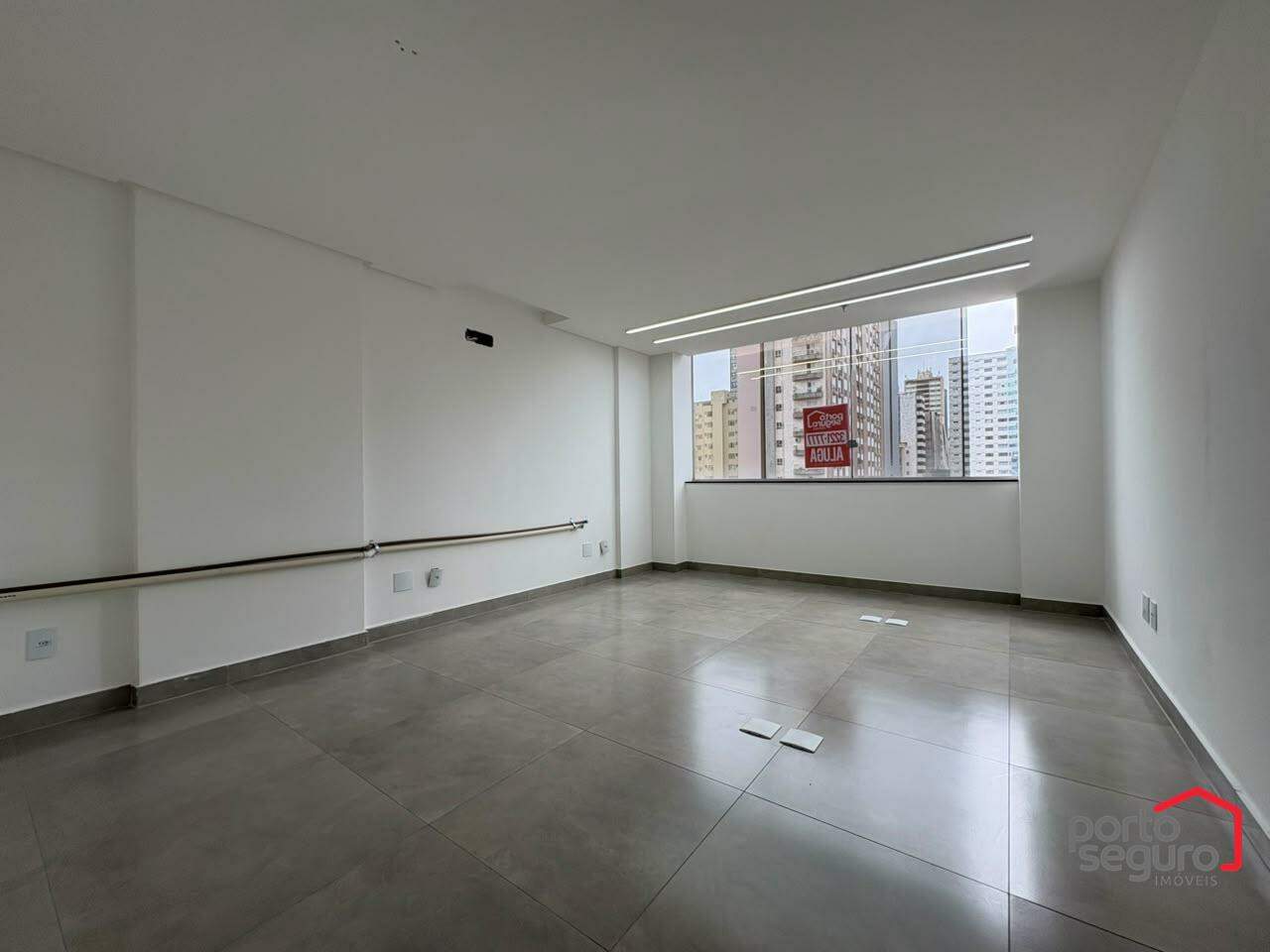 Sala para aluguel no Centro: Sala para alugar, Centro - Divinópolis/MG