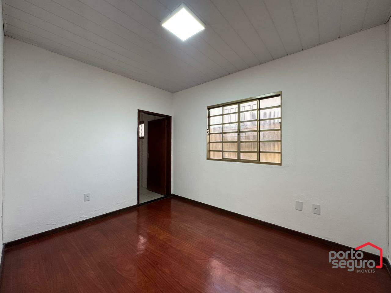 Casa para aluguel no Centro: Casa para alugar, Centro - Divinópolis/MG