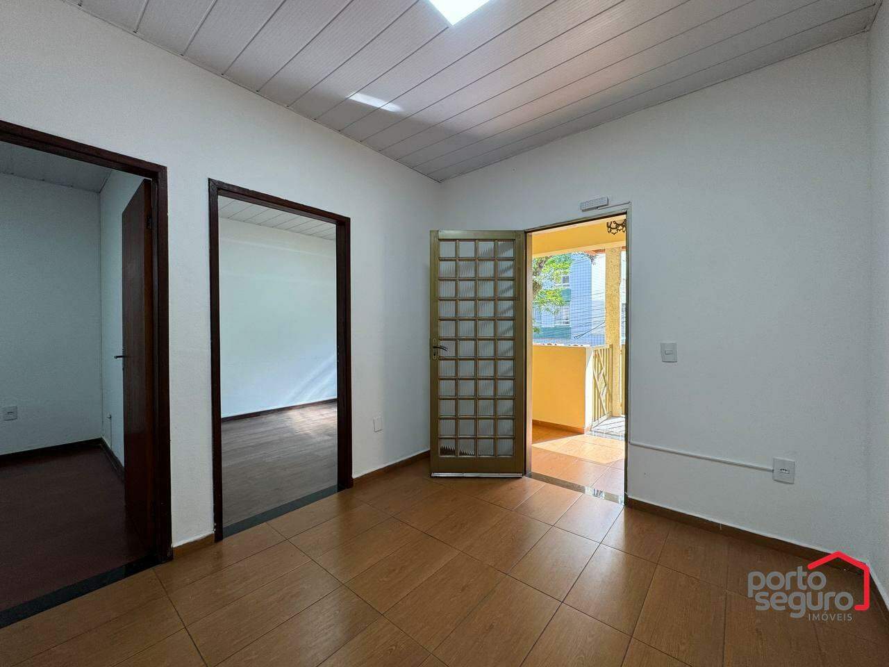 Casa para aluguel no Centro: Casa para alugar, Centro - Divinópolis/MG