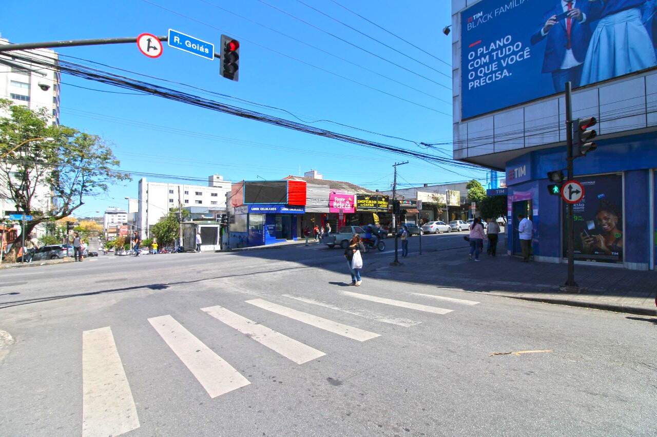 Andar corrido para aluguel no Centro: Andar corrido para alugar, Centro - Divinópolis/MG