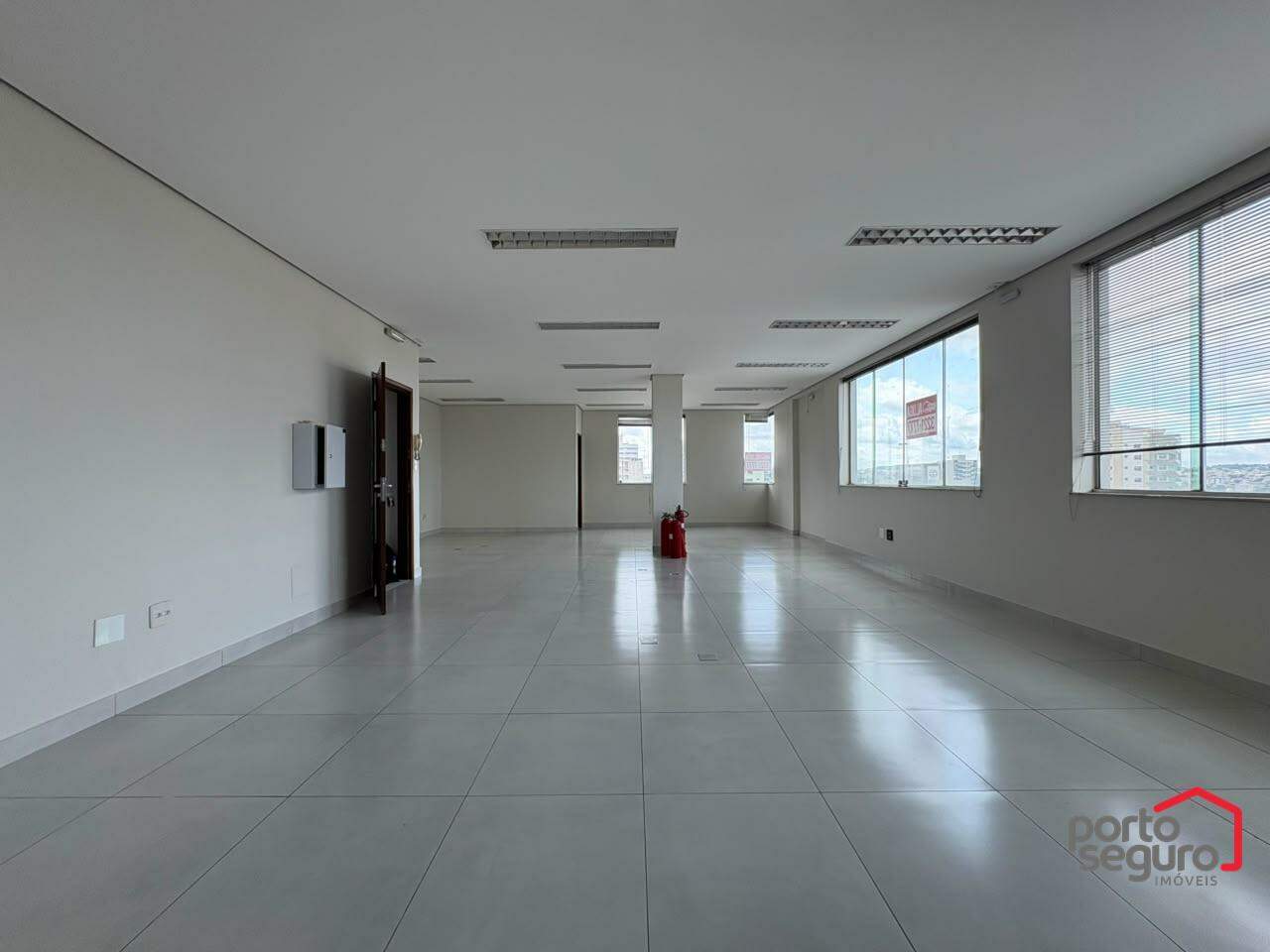 Sala para aluguel no Centro: Sala para alugar, Centro - Divinópolis/MG