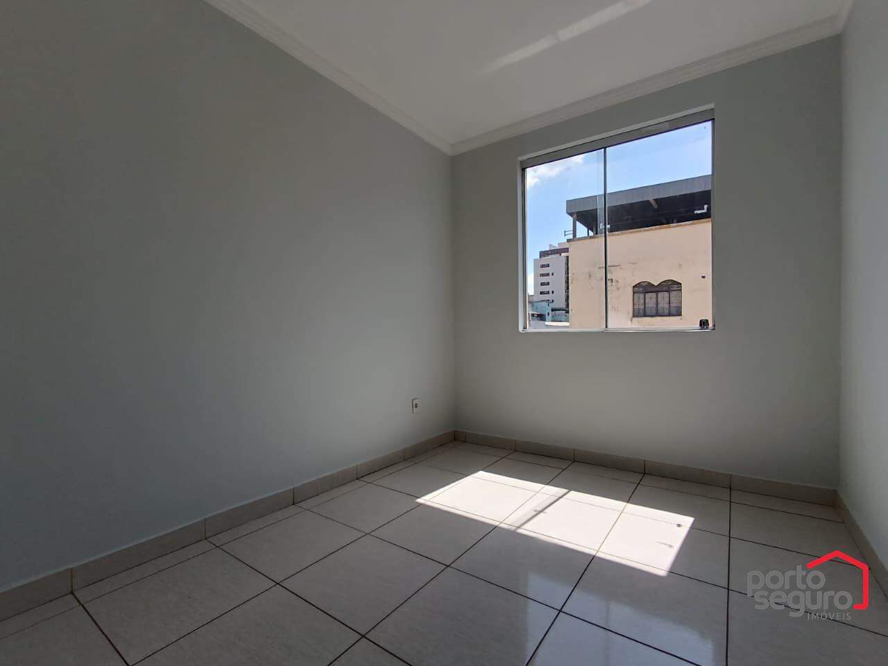 Apartamento para aluguel no Planalto: Apartamento para alugar, Planalto - Divinópolis/MG