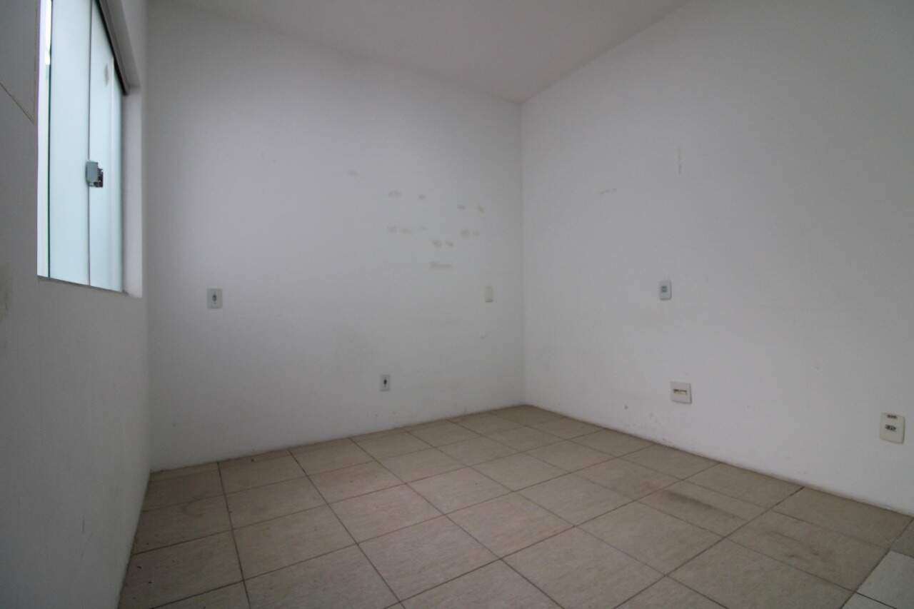 Casa Comercial para aluguel no Centro: Casa Comercial para alugar, Centro - Divinópolis/MG
