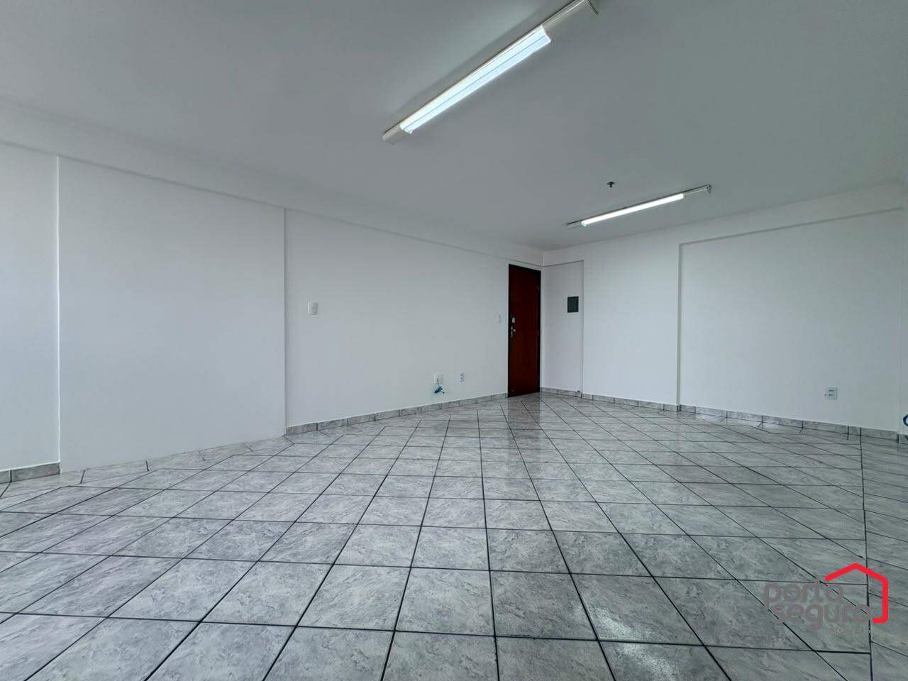Sala para aluguel no Centro: Sala para alugar, Centro - Divinópolis/MG