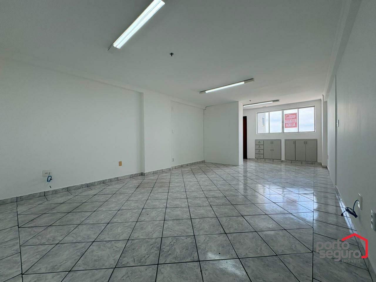 Sala para aluguel no Centro: Sala para alugar, Centro - Divinópolis/MG