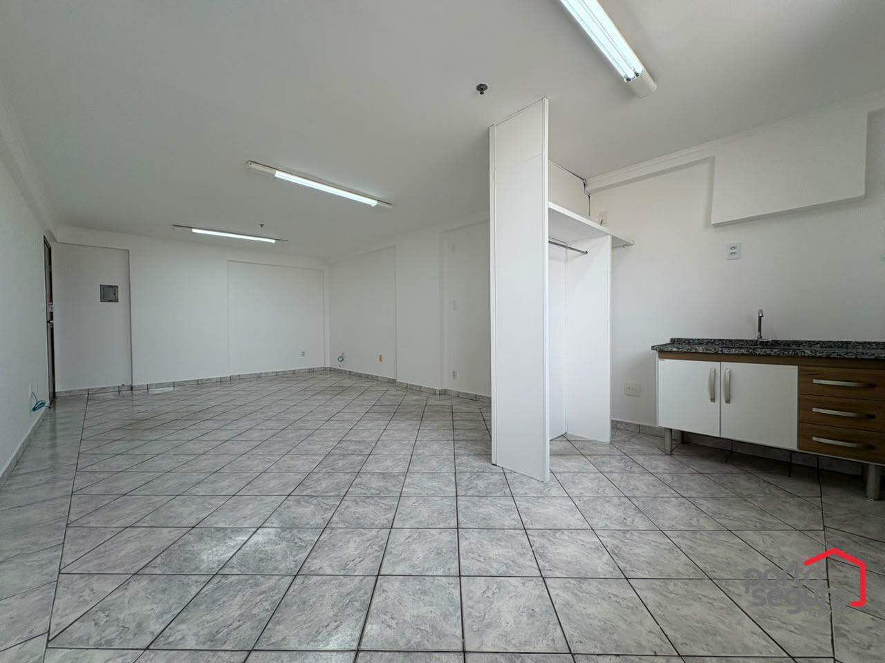 Sala para aluguel no Centro: Sala para alugar, Centro - Divinópolis/MG