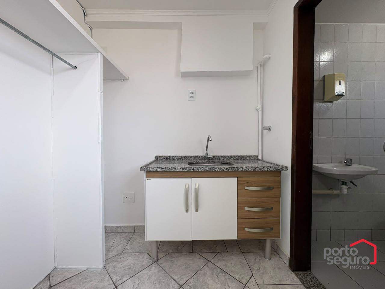Sala para aluguel no Centro: Sala para alugar, Centro - Divinópolis/MG