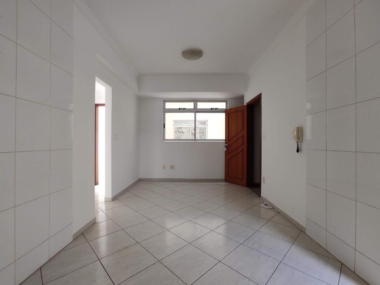 Apartamento para aluguel no Centro: Apartamento para alugar, Centro - Divinópolis/MG