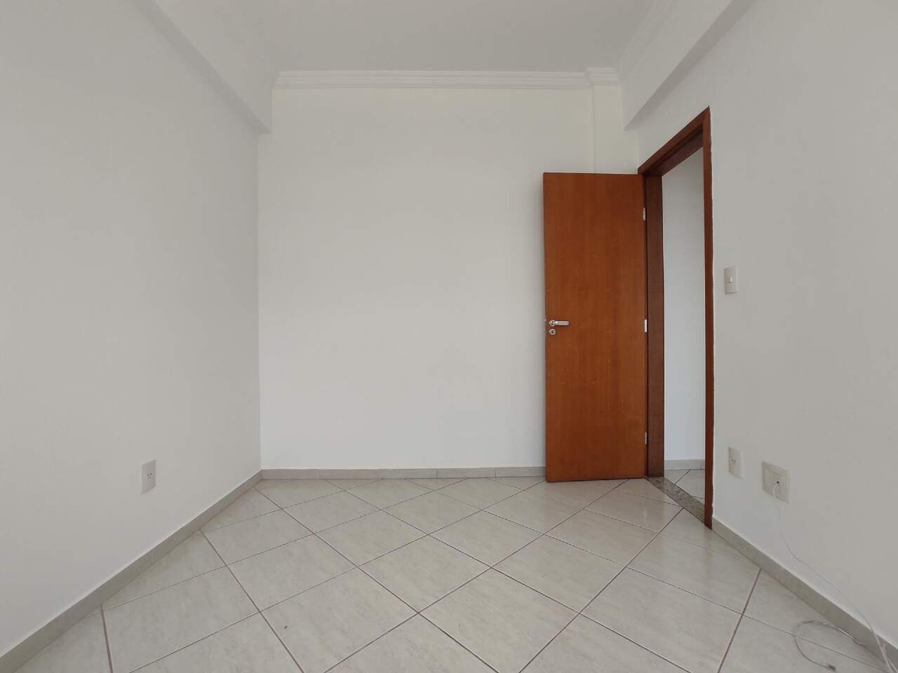 Apartamento para aluguel no Centro: Apartamento para alugar, Centro - Divinópolis/MG