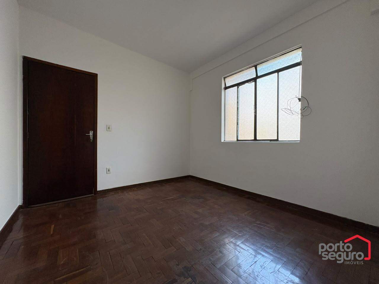 Apartamento para aluguel no Centro: Apartamento para alugar, Centro - Divinópolis/MG