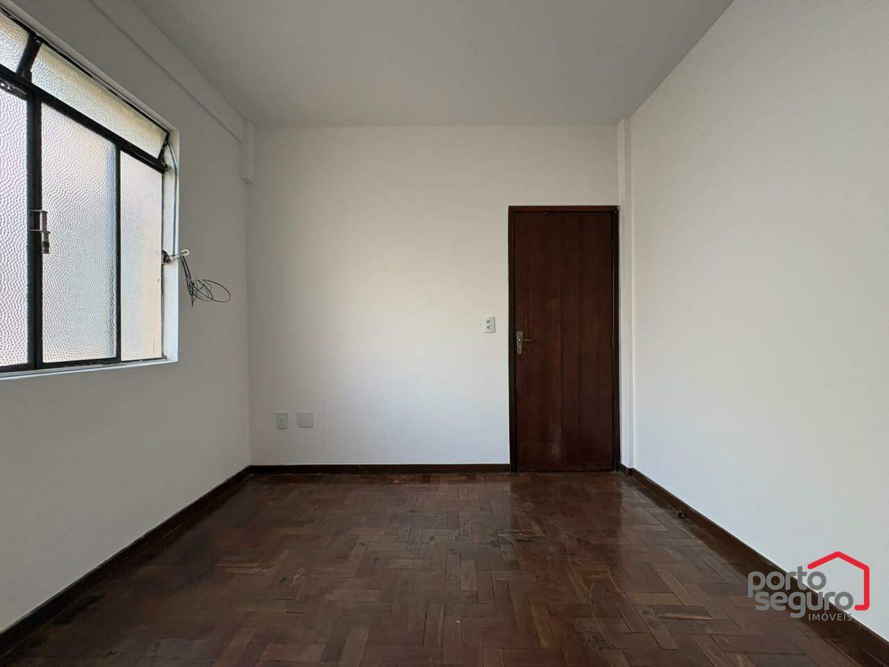 Apartamento para aluguel no Centro: Apartamento para alugar, Centro - Divinópolis/MG