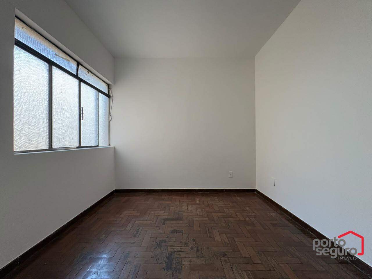 Apartamento para aluguel no Centro: Apartamento para alugar, Centro - Divinópolis/MG