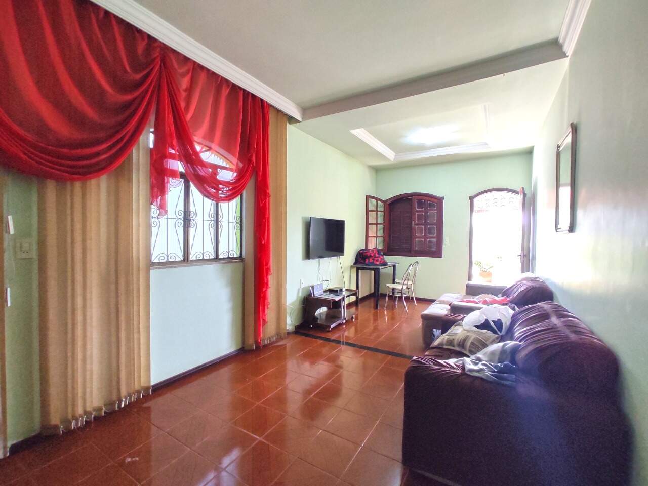 Casa à venda no Nossa Senhora das Graças: Casa à venda, Nossa Senhora das Graças - Divinópolis/MG