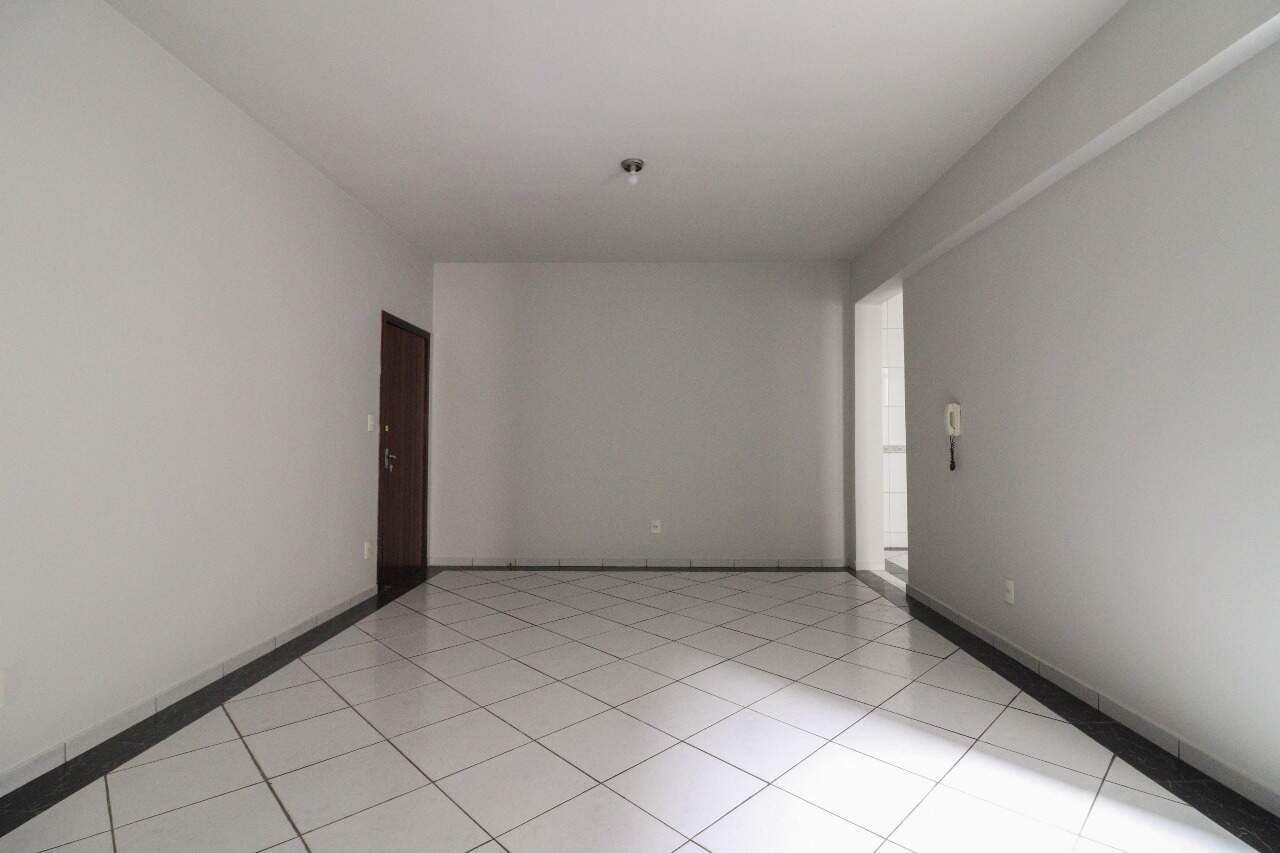 Apartamento para aluguel no Centro: Apartamento para alugar, Centro - Divinópolis/MG