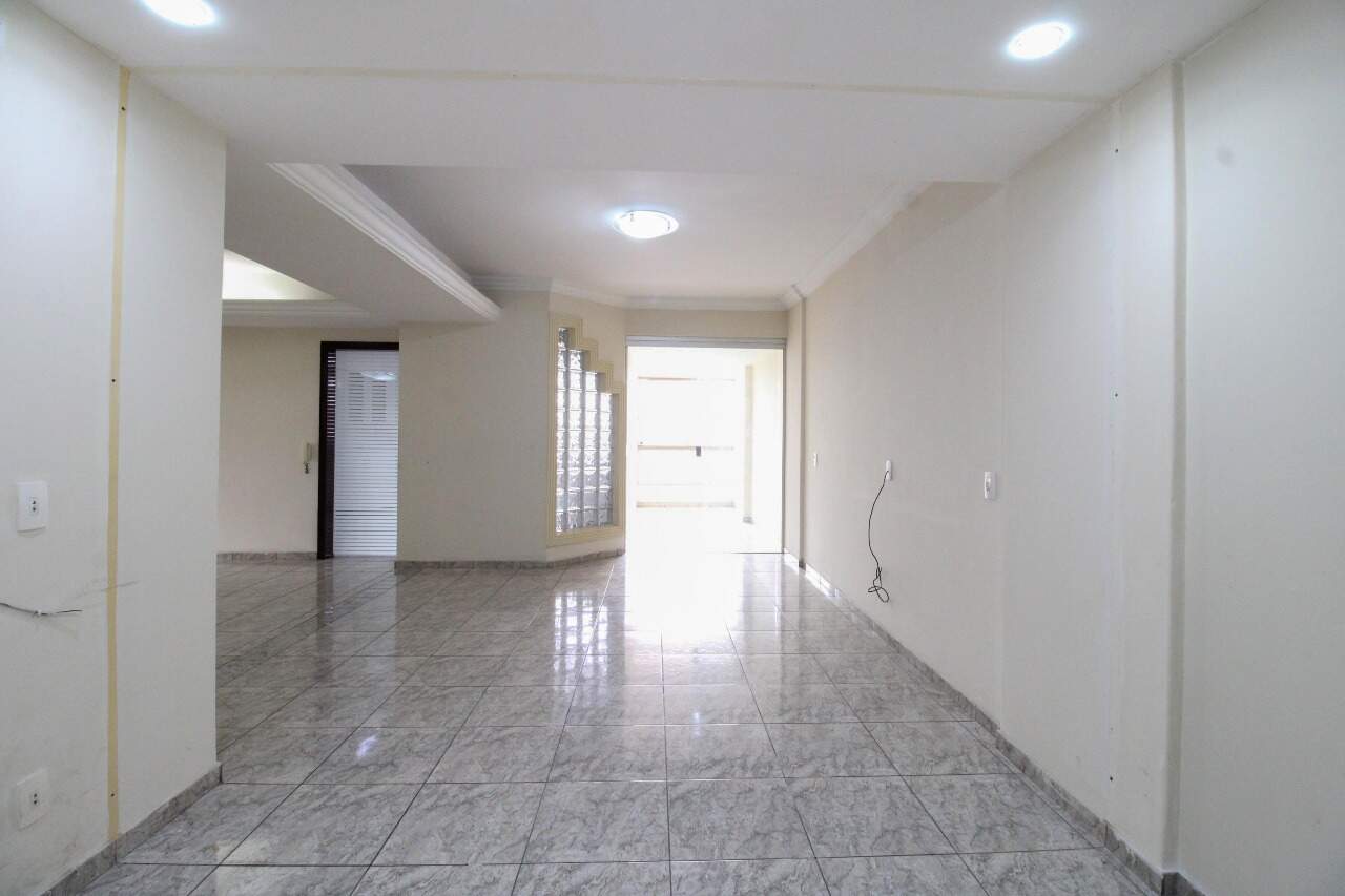 Apartamento à venda no Centro: Apartamento à venda, Centro - Divinópolis/MG