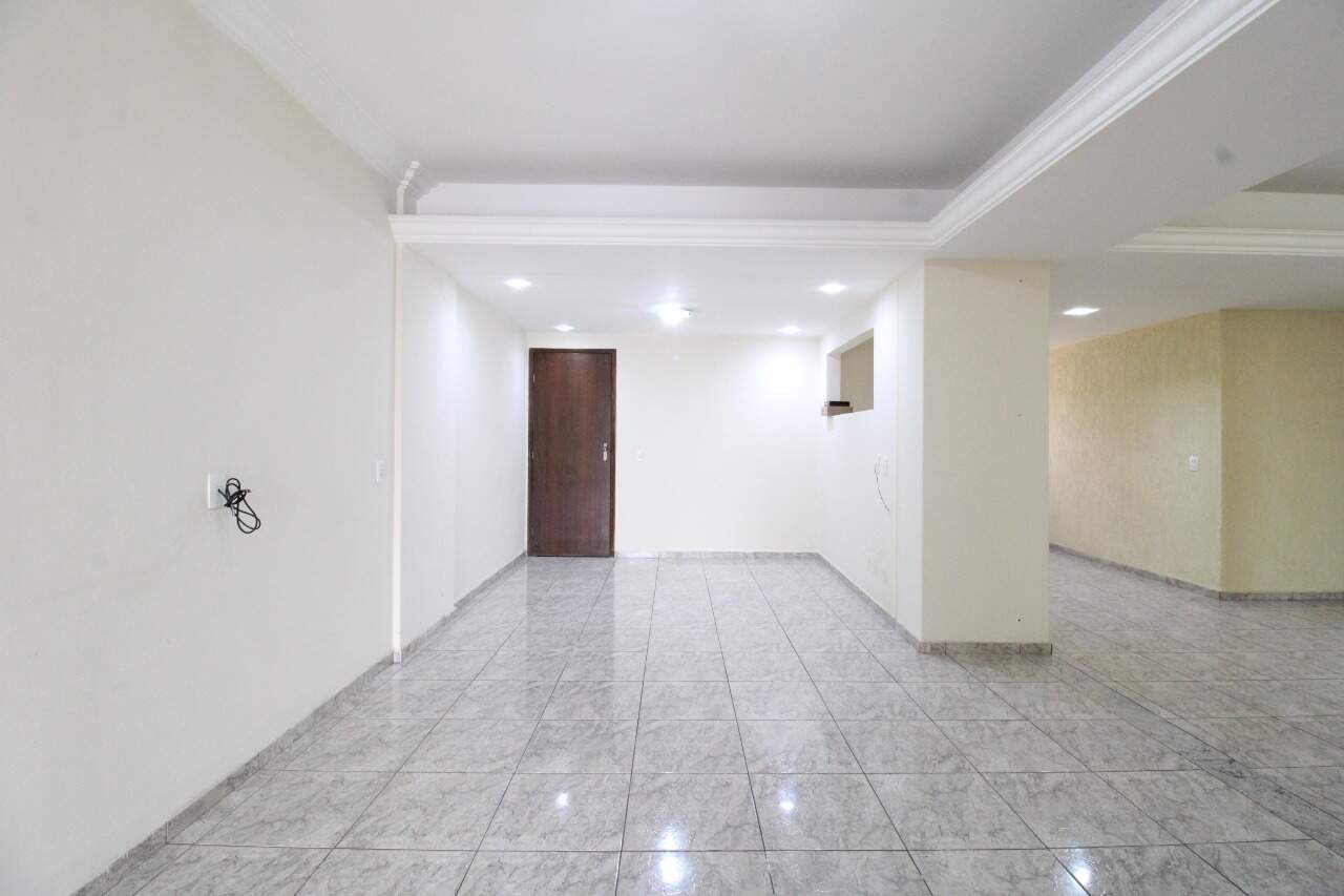 Apartamento à venda no Centro: Apartamento à venda, Centro - Divinópolis/MG